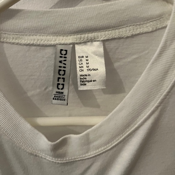 White Tee from H&M - Picture 2 of 2